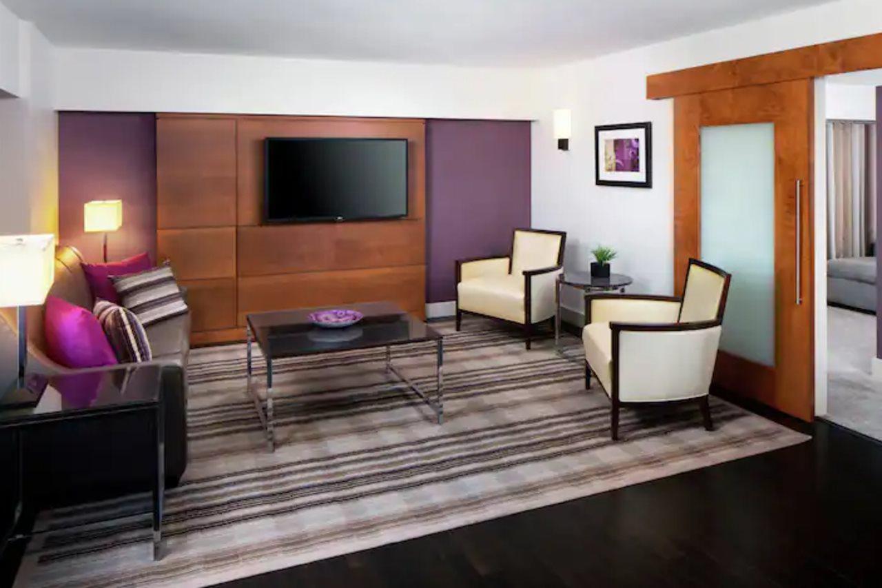 Doubletree By Hilton Downtown 4*