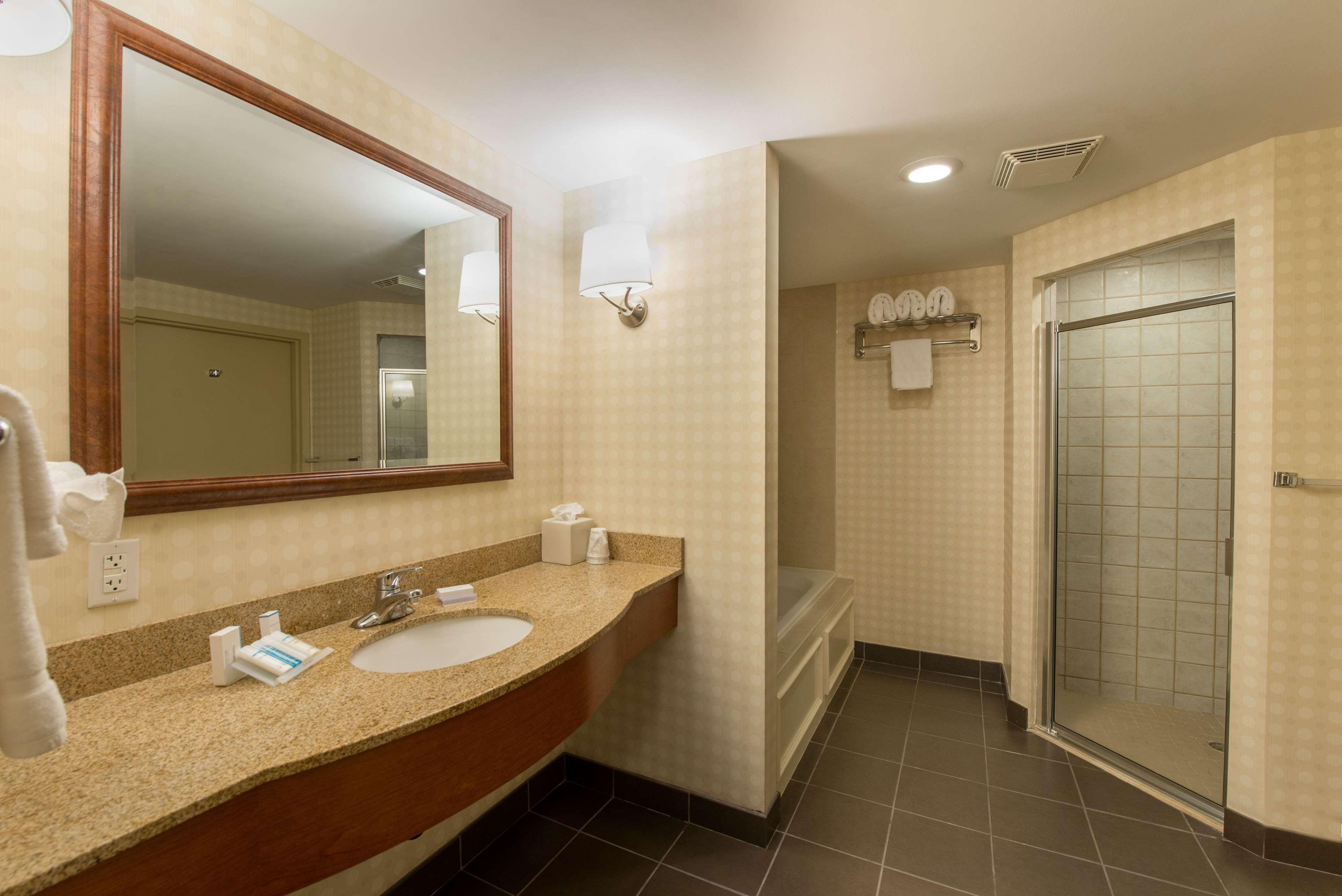 Hilton Garden Downtown Hotel 3*