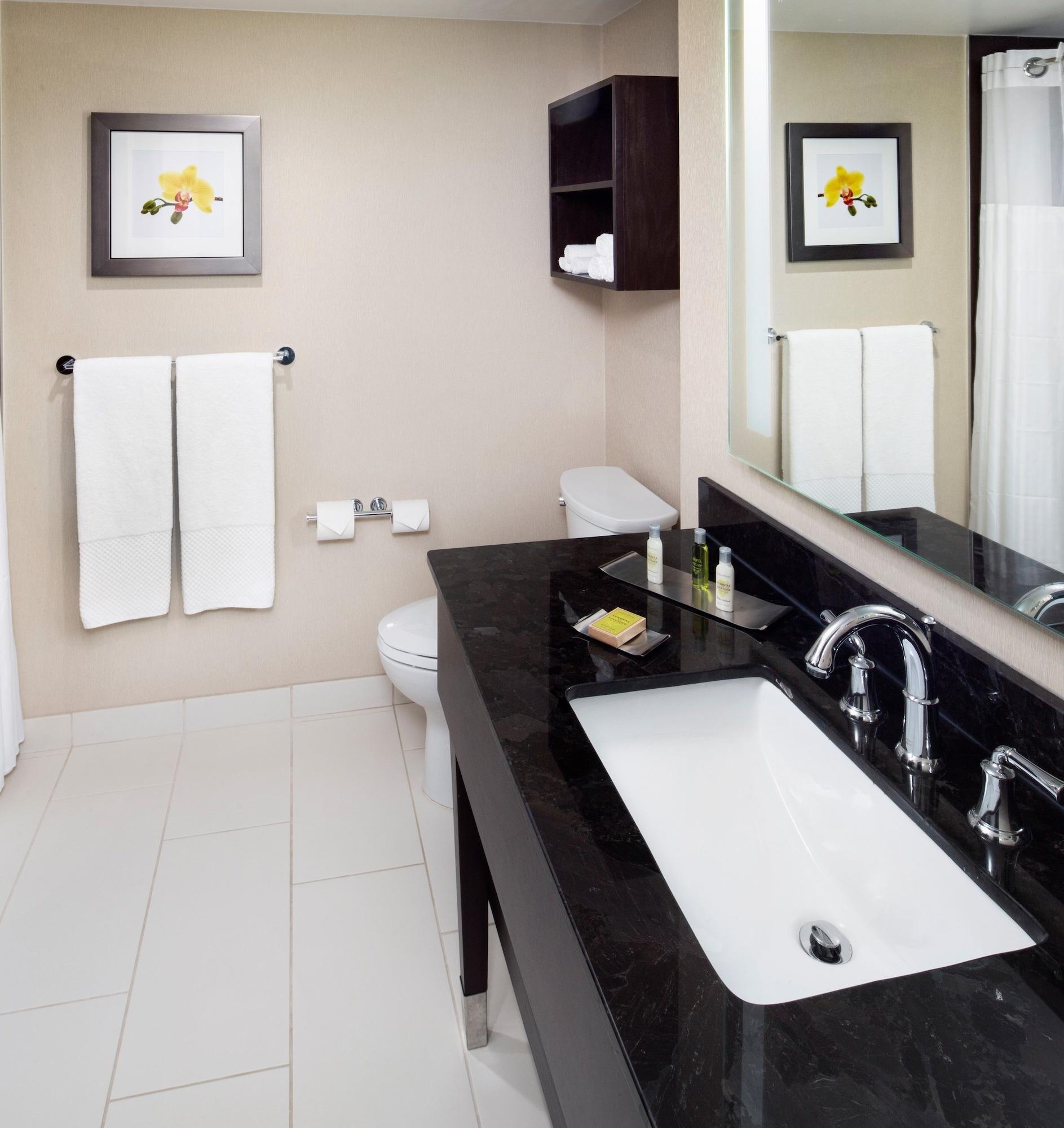 Hotel Doubletree By Hilton Downtown Manchester